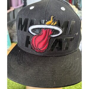 Adidas Miami Heat Snapback Hat Adjustable Adult‎ Size Hat Cap Black